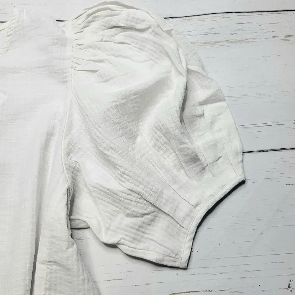 J Crew Short Puff Sleeve Back Button White Cotton Top Cotton Minimalist Medium